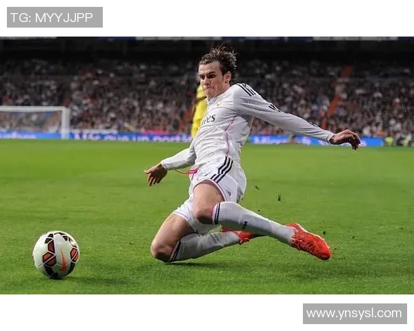 足球明星贝尔现效力于哪个足球俱乐部球队及其职业生涯回顾