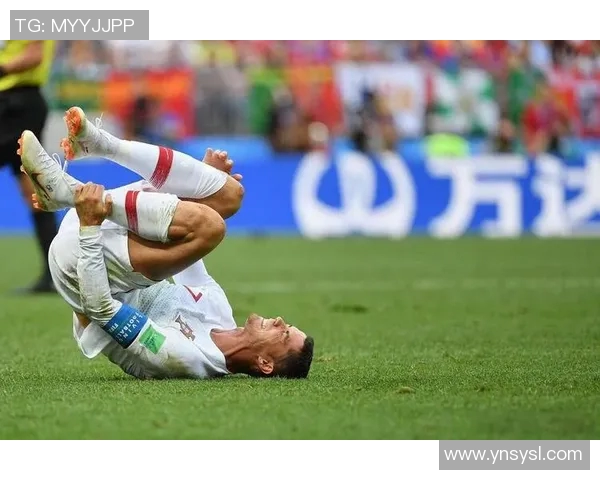 足球明星脚踝受伤事件揭秘背后真相与影响分析