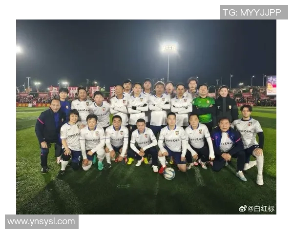 中国足球明星最新动态揭晓球迷热议未来发展与转会消息